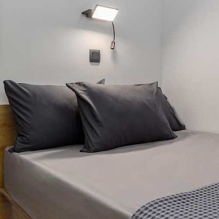 Stylish And Modern Studio - Miltos Salonic Exterior foto